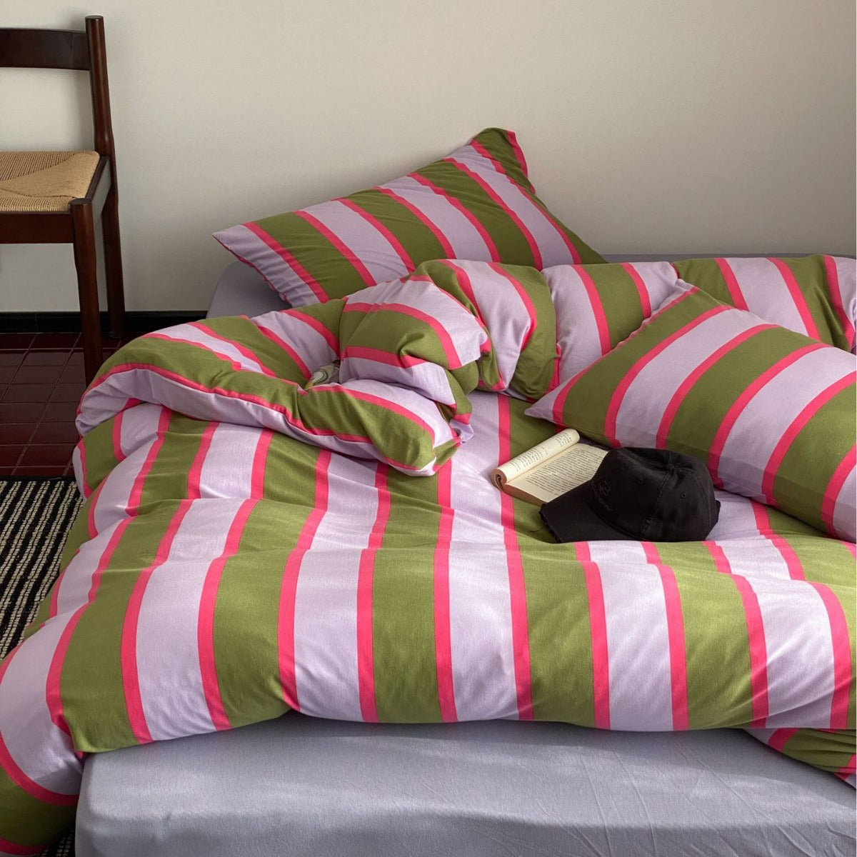 Lively Shades Cotton Bedding Set