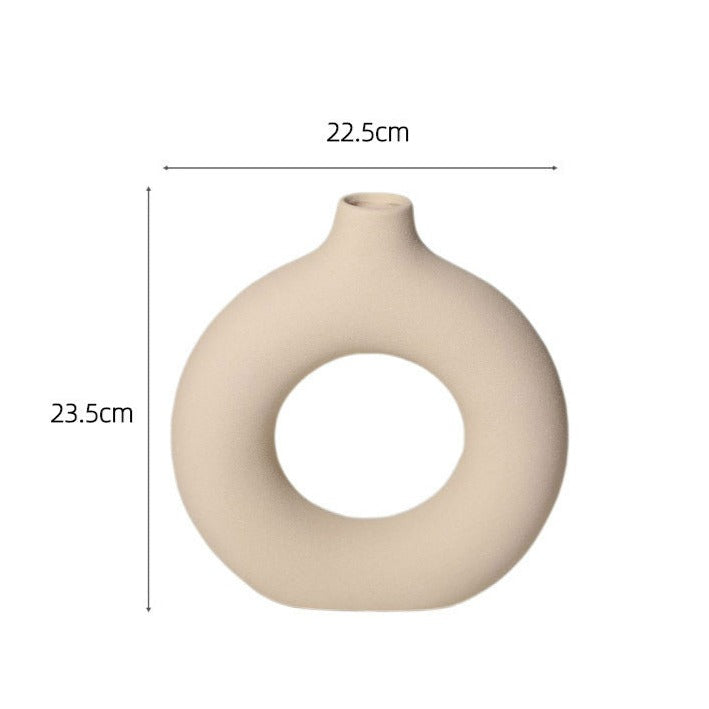 Opulent Interlocking Rings Vase