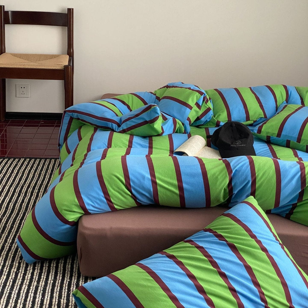 Lively Shades Cotton Bedding Set