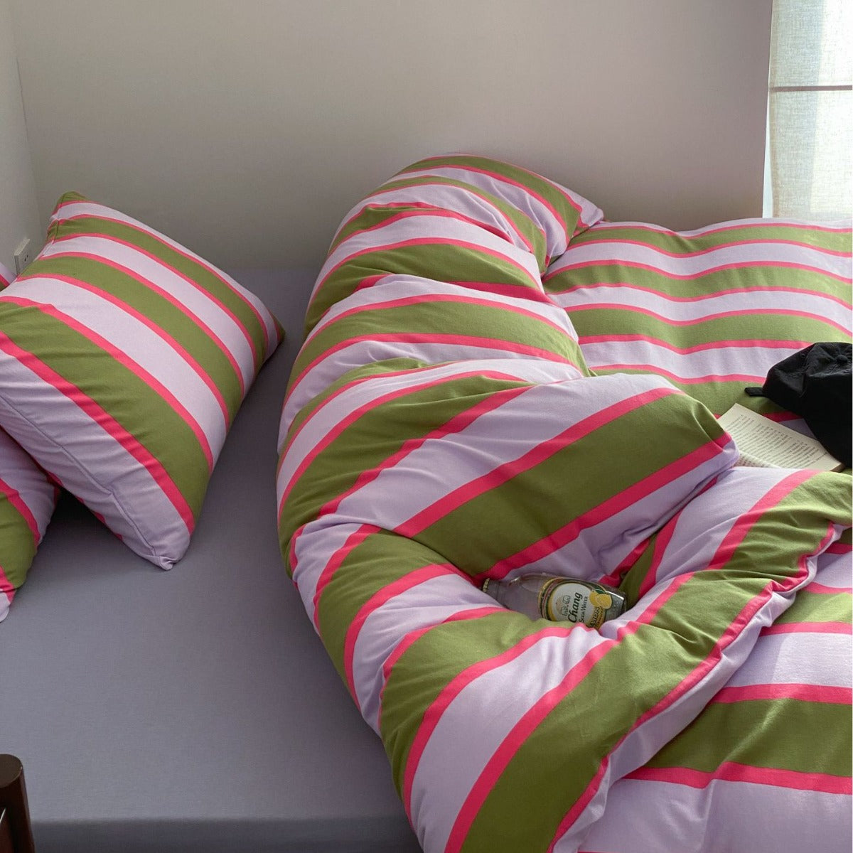 Lively Shades Cotton Bedding Set