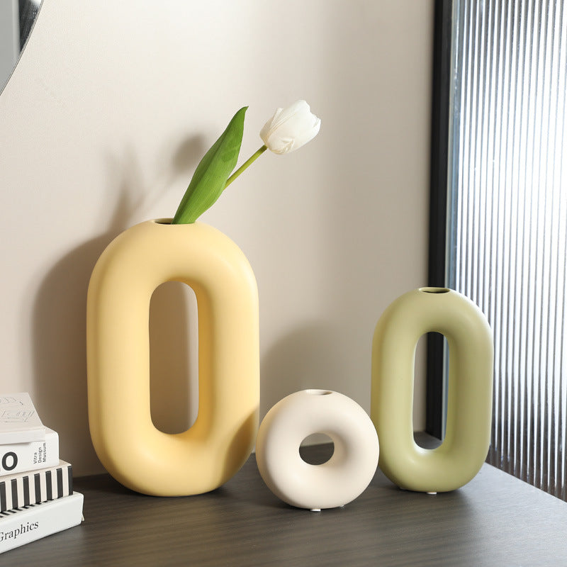 Doughnut Vase
