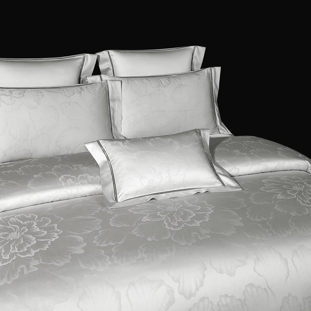 Valmont Pearl Silver Floral Jacquard Tencel Bedding Set
