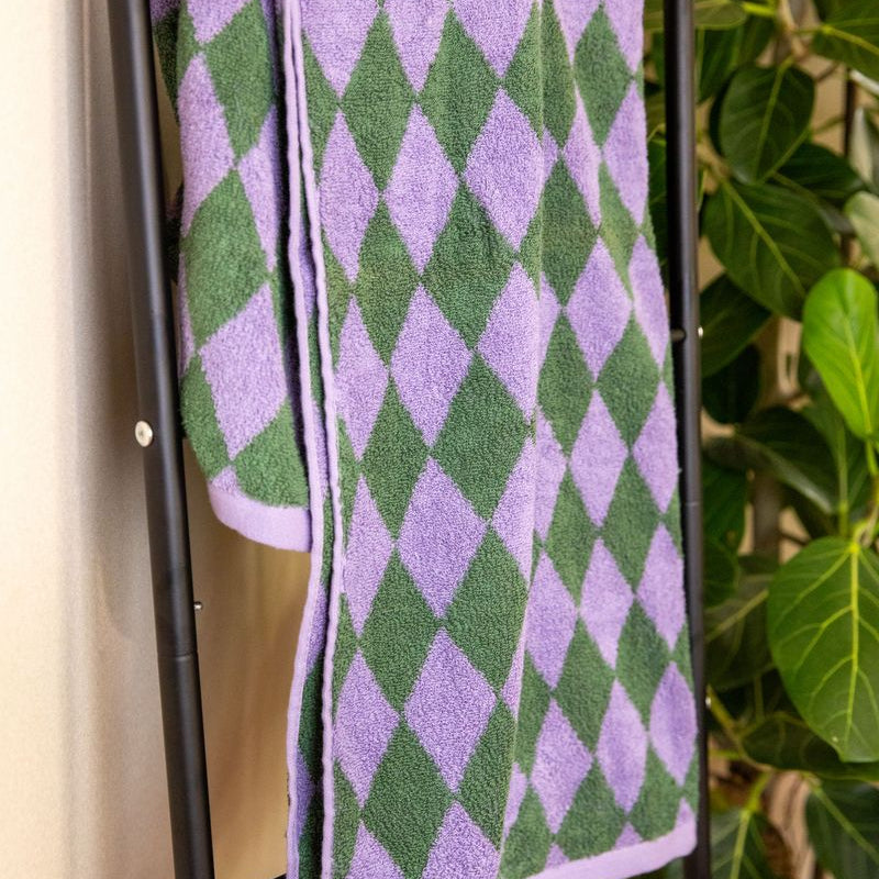 Queen of Diamonds Towel - FINAL SALE