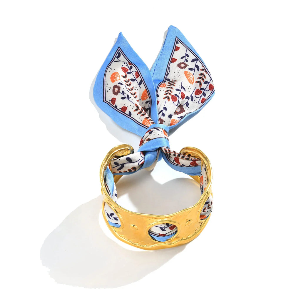 Velra Silk Thread Bracelet