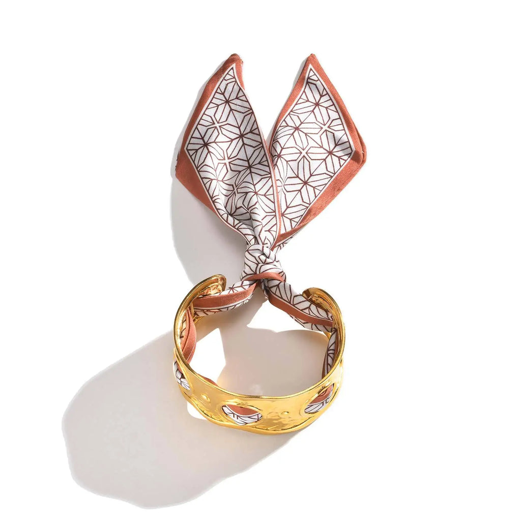 Velra Silk Thread Bracelet