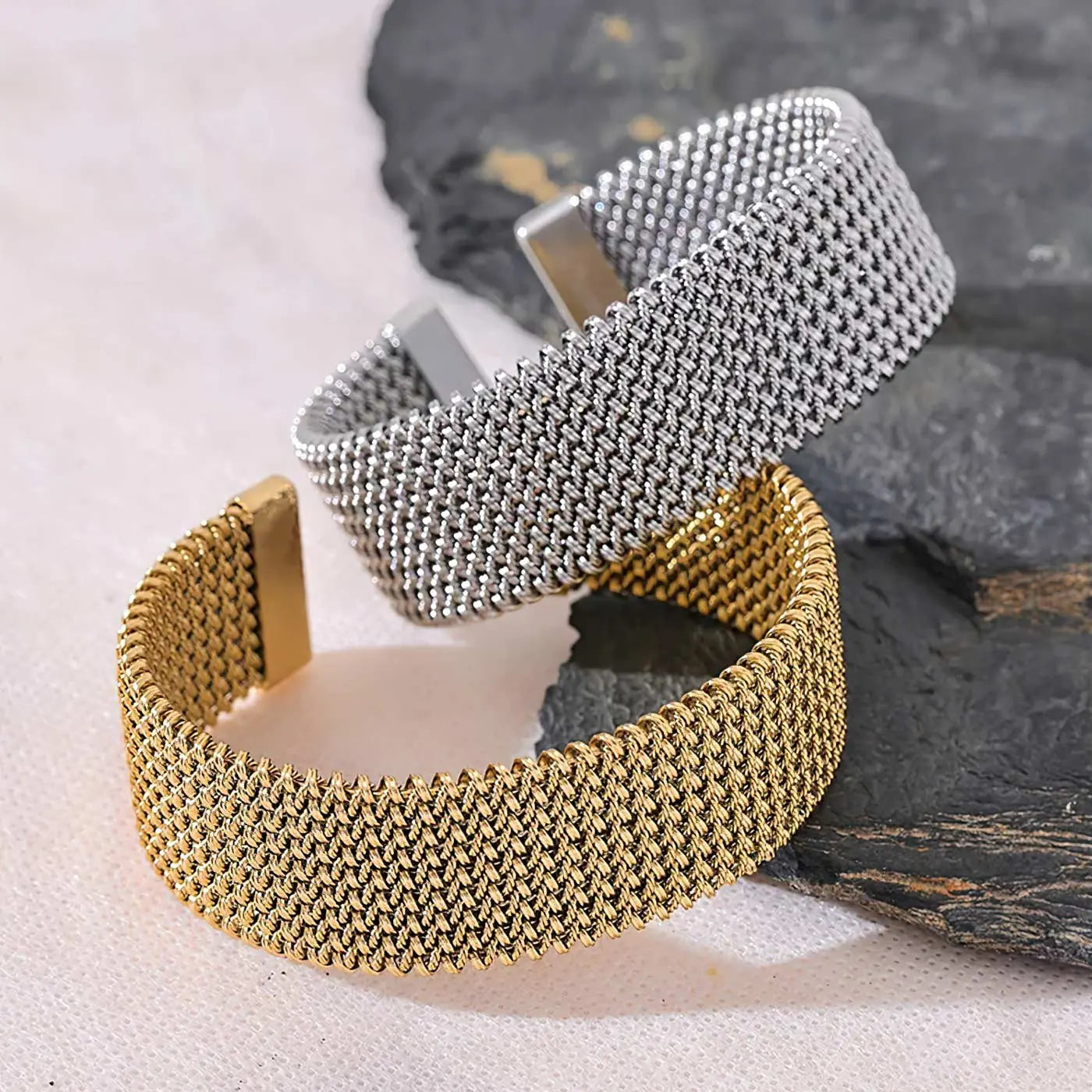 Vellé Open Mesh Bracelet