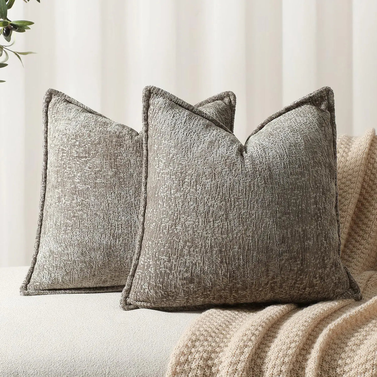 Harlowe Chenille Pillow Case