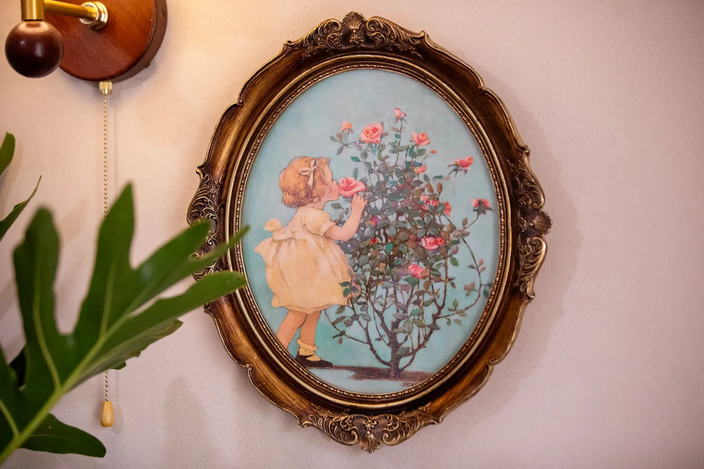 Victoria Hanging Photo Frame