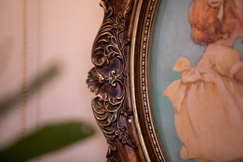 Victoria Hanging Photo Frame