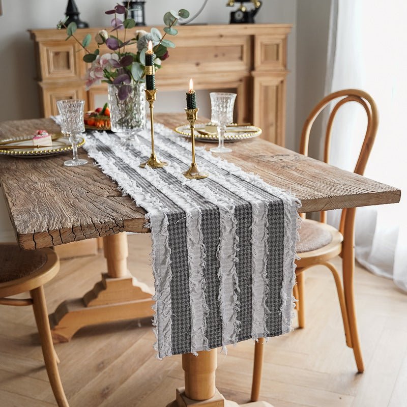 American Countryside Table Runner