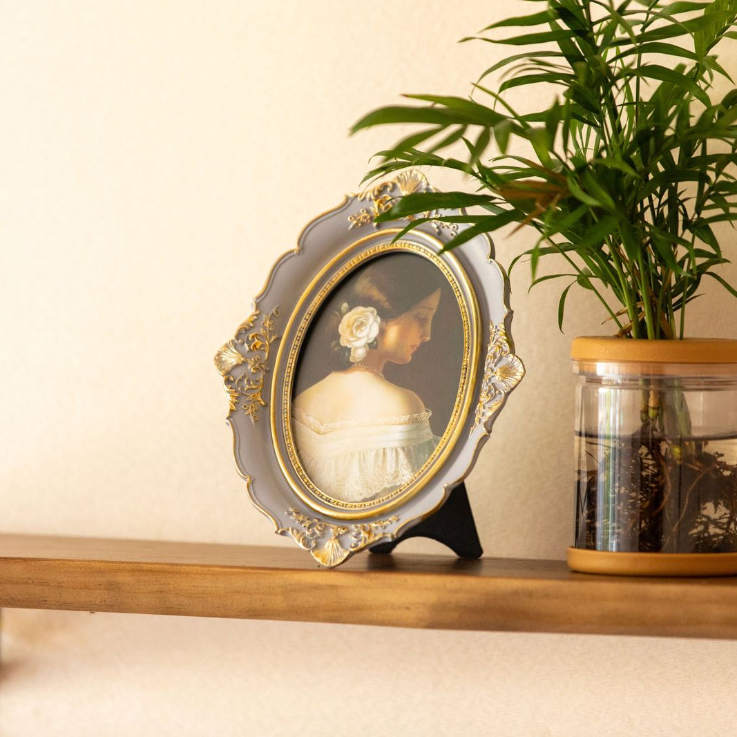 European Palace Oval Frame