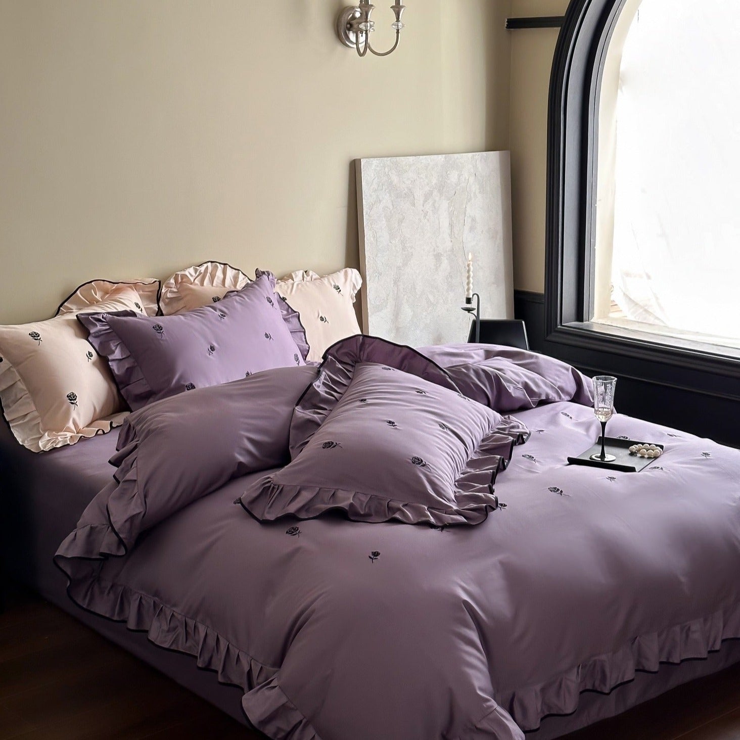 Black Rose Ruffle Bedding Set