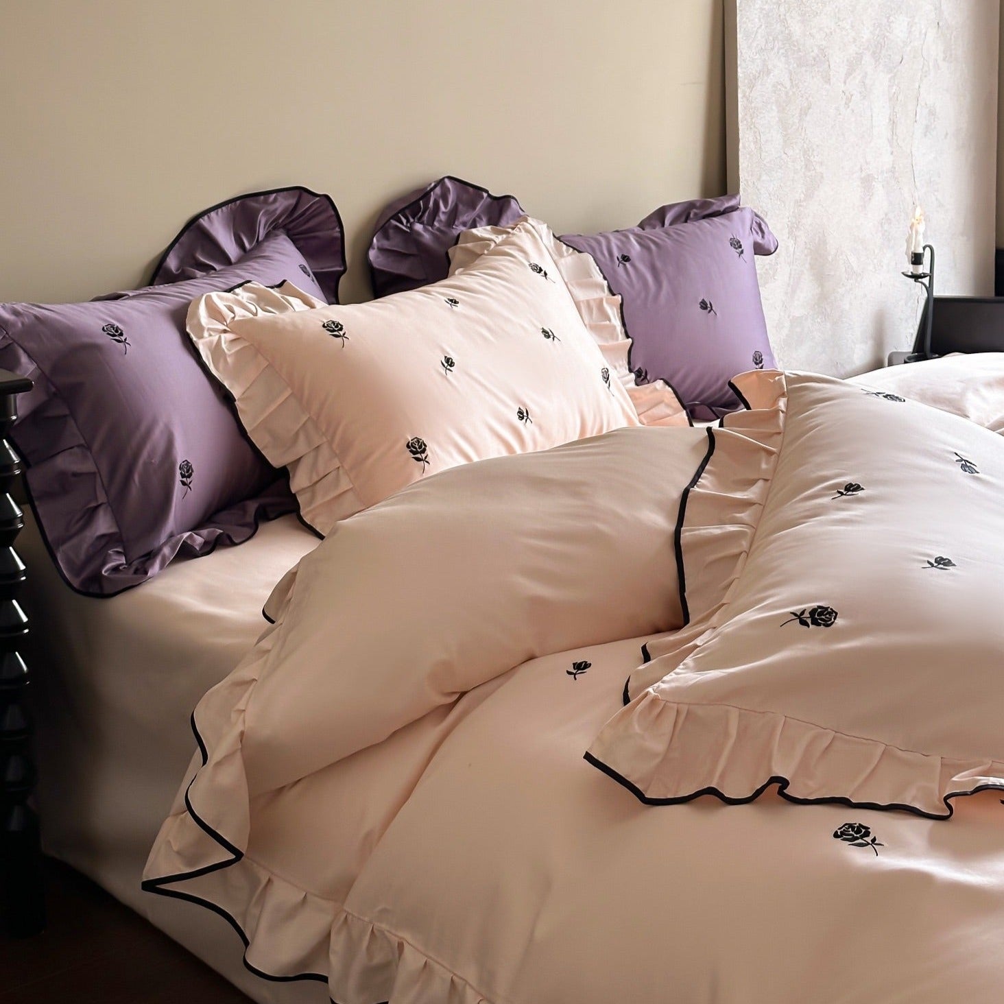 Black Rose Ruffle Bedding Set