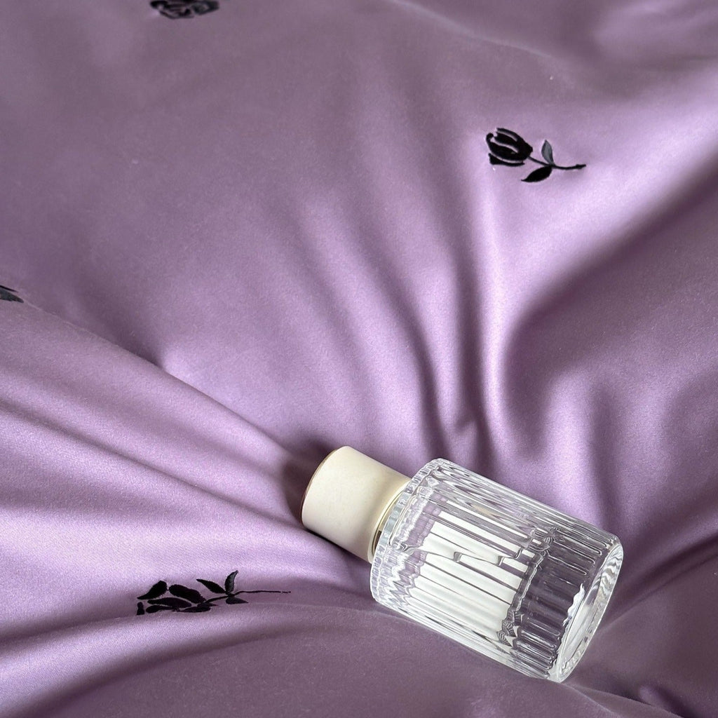 Black Rose Ruffle Bedding Set