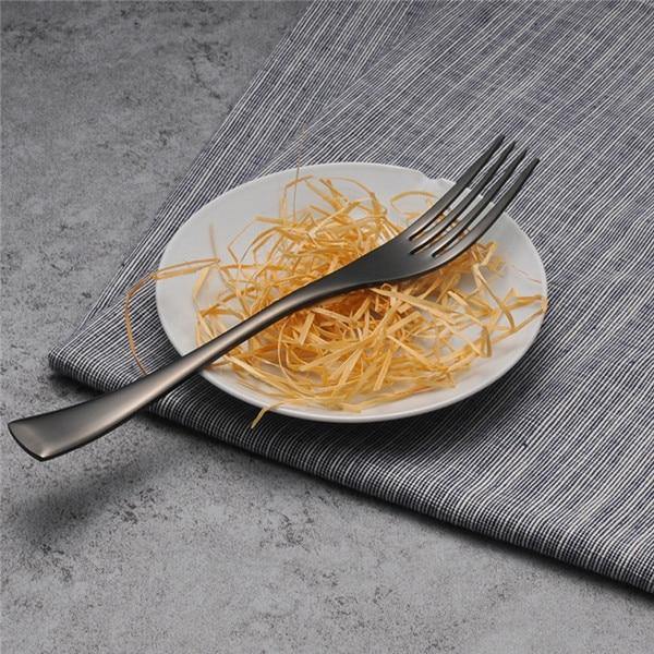 Black Cutlery Set