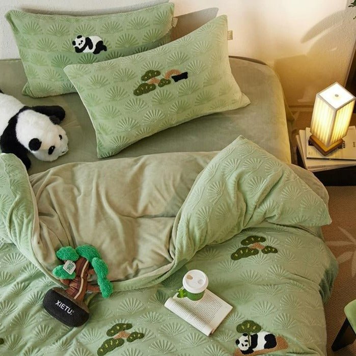 Monochrome Paws Bed Linens
