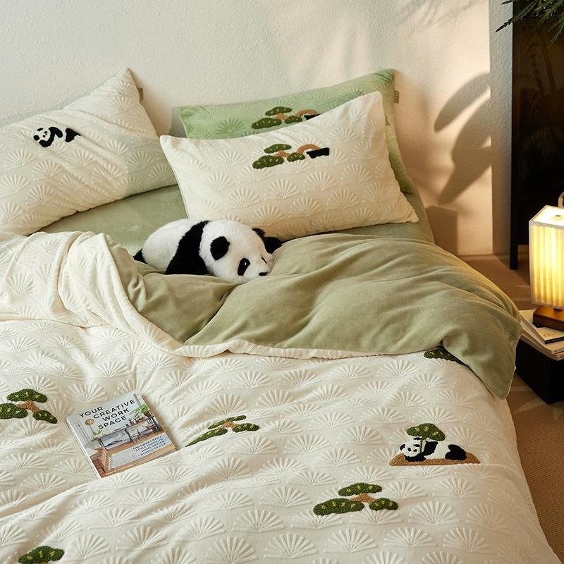 Monochrome Paws Bed Linens