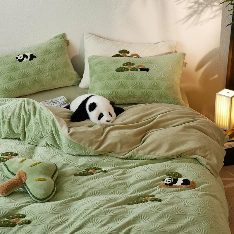 Monochrome Paws Bed Linens