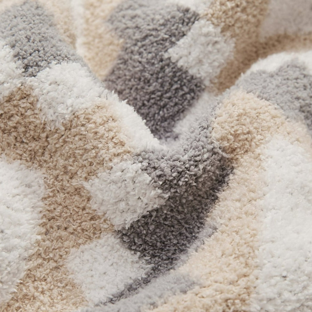 Bold Aztec Pattern Blanket