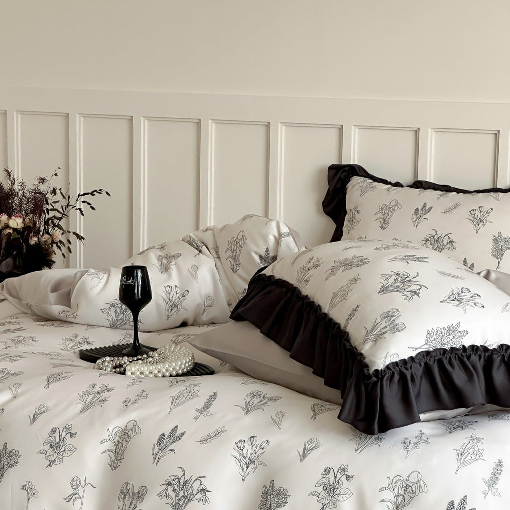 Bouquet Drawing Bedding Set
