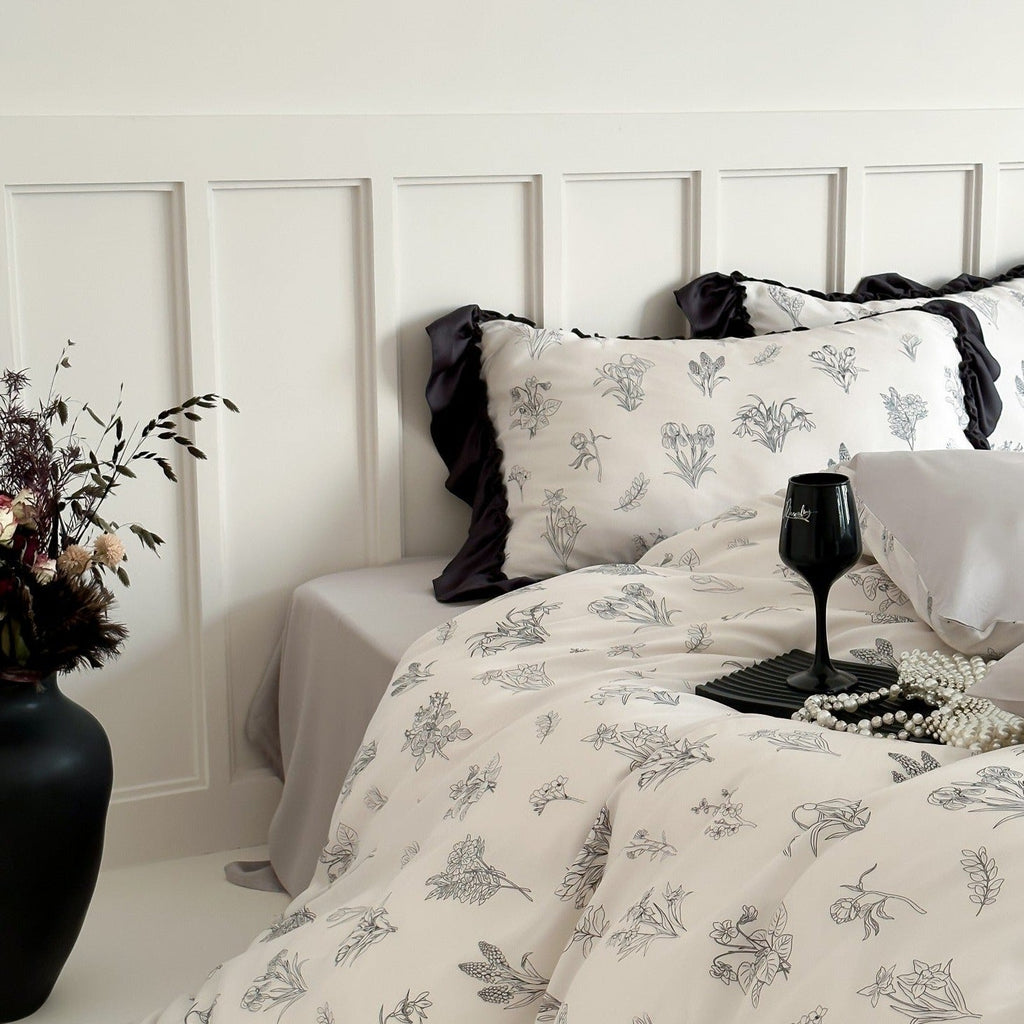 Bouquet Drawing Bedding Set