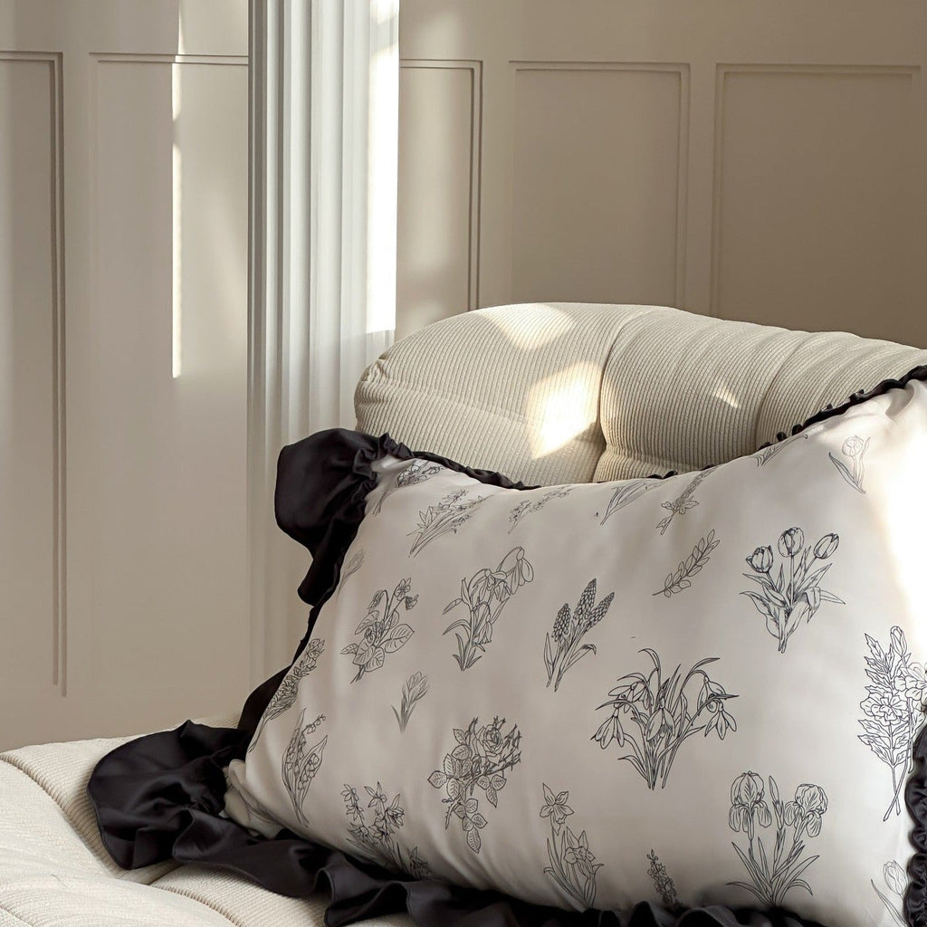 Bouquet Drawing Bedding Set