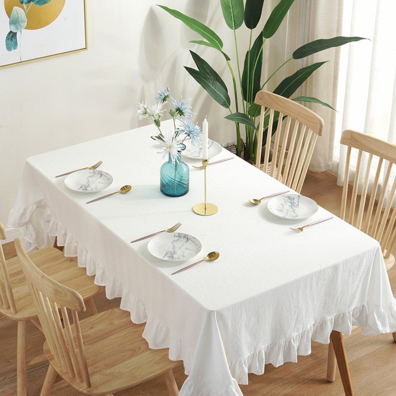 Bridgefield  Tablecloth