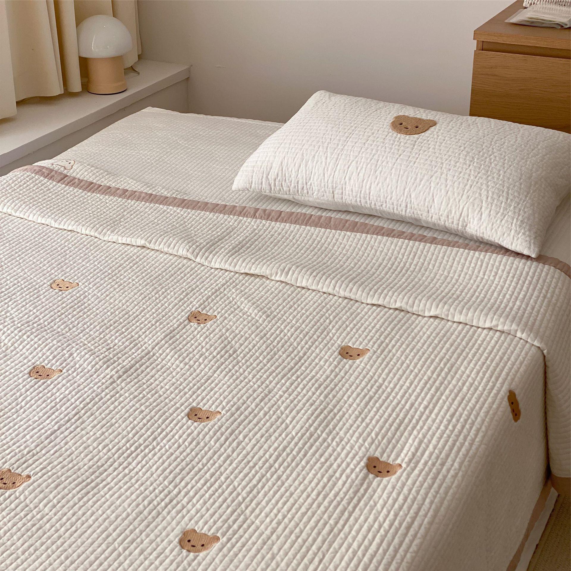 Brown Bear Bedding Set