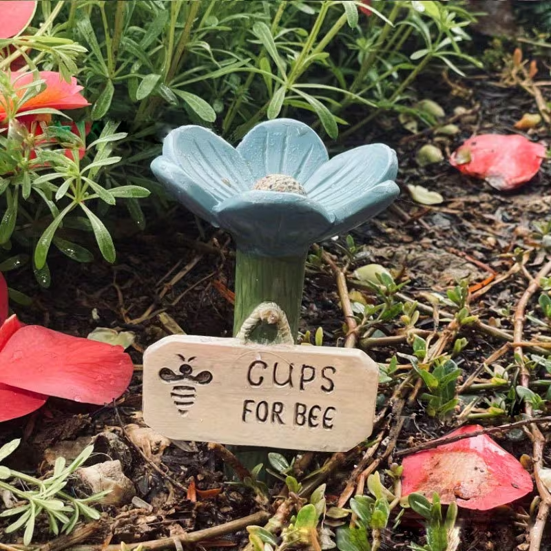 🌸Flower-Shaped Ceramic Bee Watering Station🐝💧