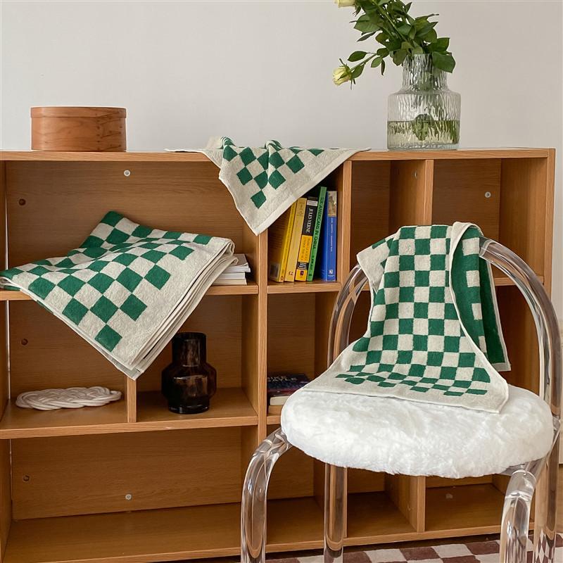 Checkerboard Plus Towel