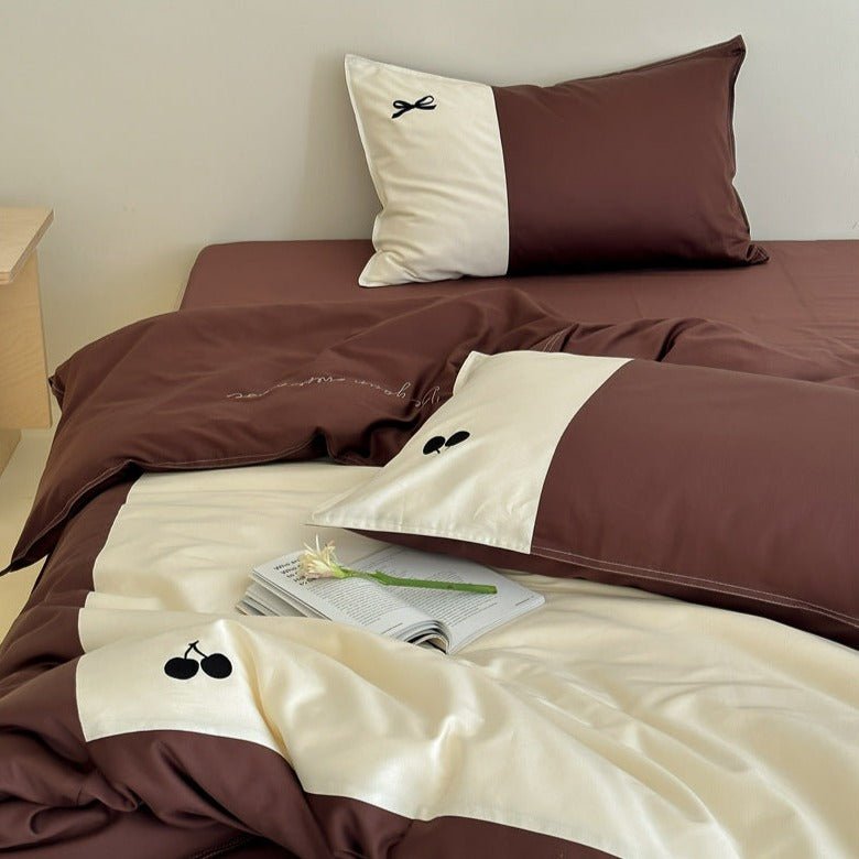 Cherry-Ribbon Print Bedding Set