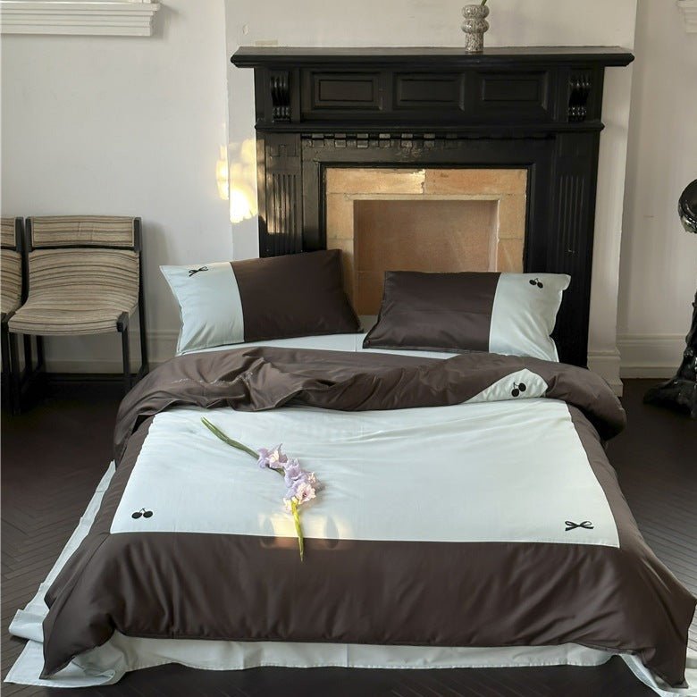 Cherry-Ribbon Print Bedding Set