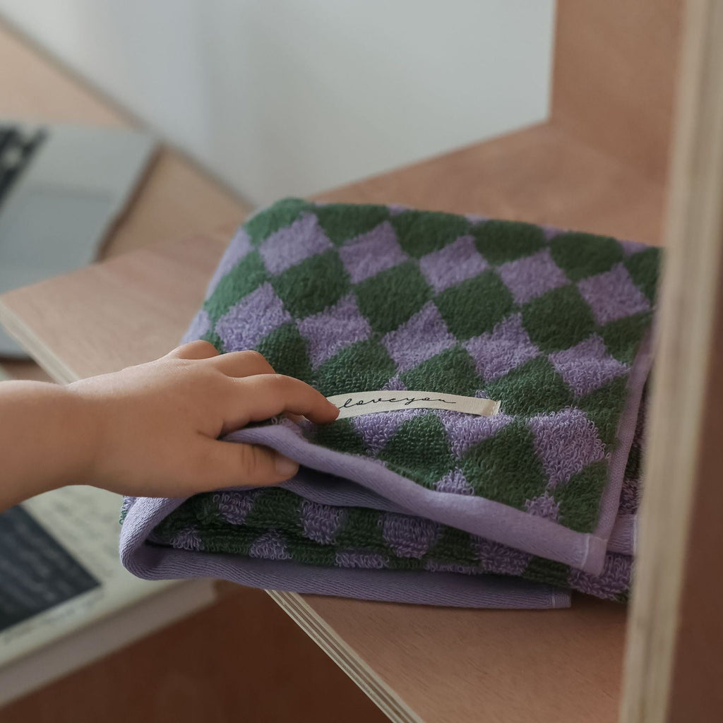 Queen of Diamonds Towel - FINAL SALE