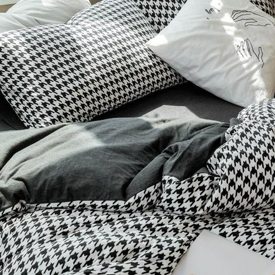 Classic Houndstooth Bedding Quilt Cover Set