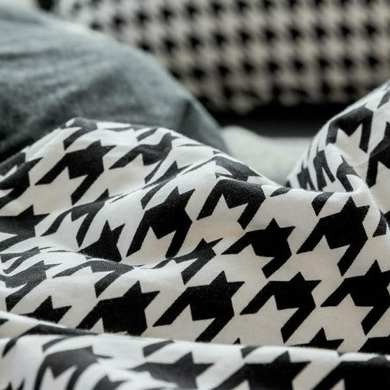 Classic Houndstooth Bedding Quilt Cover Set