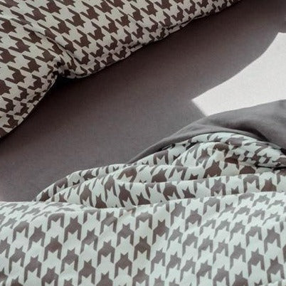 Classic Houndstooth Bedding Quilt Cover Set
