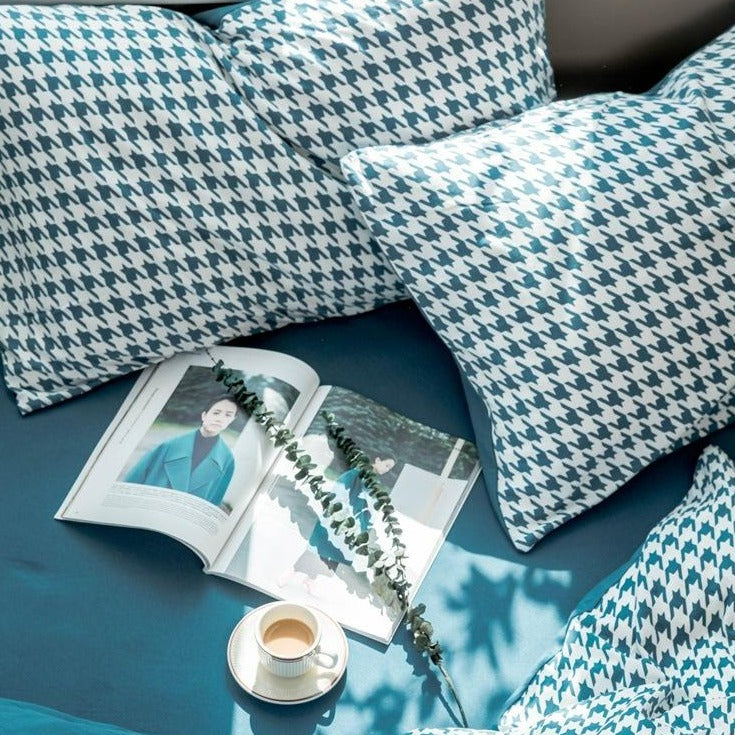 Classic Houndstooth Bedding Quilt Cover Set