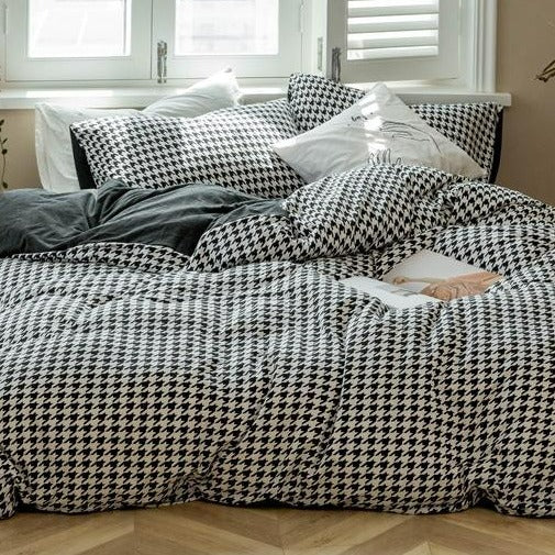 Classic Houndstooth Bedding Quilt Cover Set
