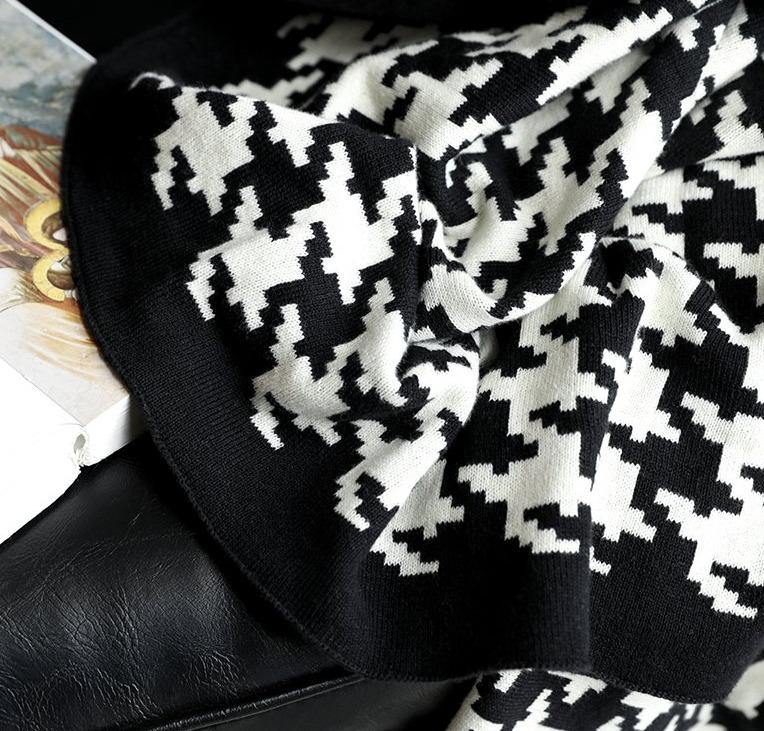 Classic Houndstooth Soft Blanket