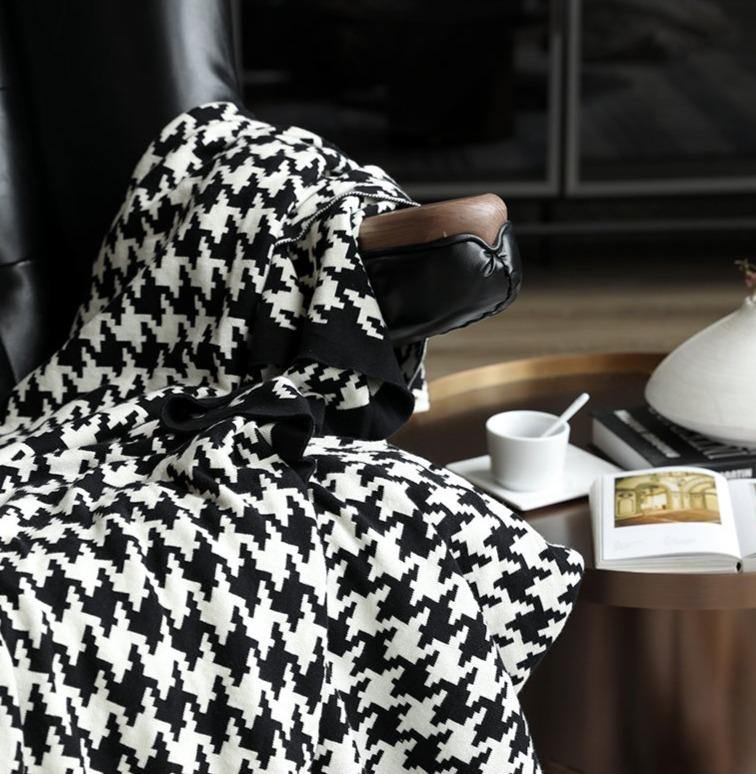 Classic Houndstooth Soft Blanket
