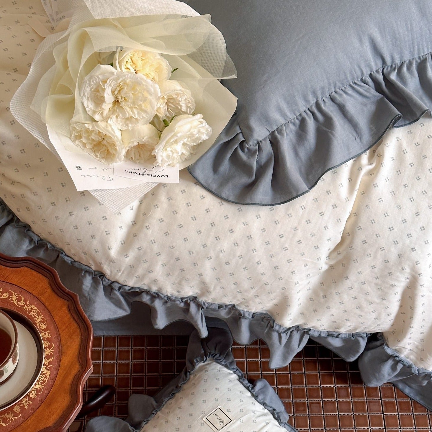 Coffee Snow Ruffle Bedding Set