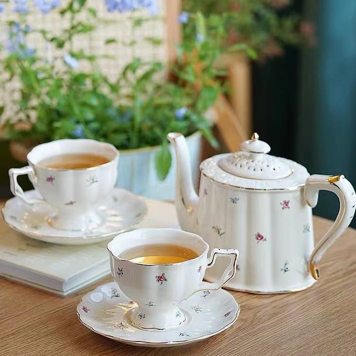 Countryside Tea Cup & Pot