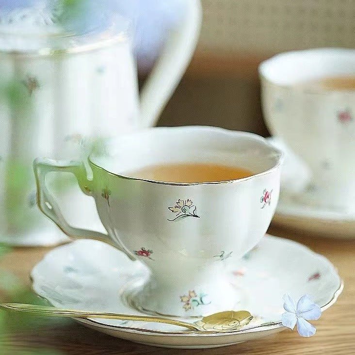 Countryside Tea Cup & Pot