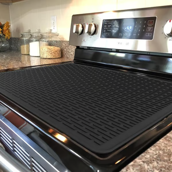 🔥500°F/220°C Heat-Resistant Silicone Stove Cover Mat & Utensils