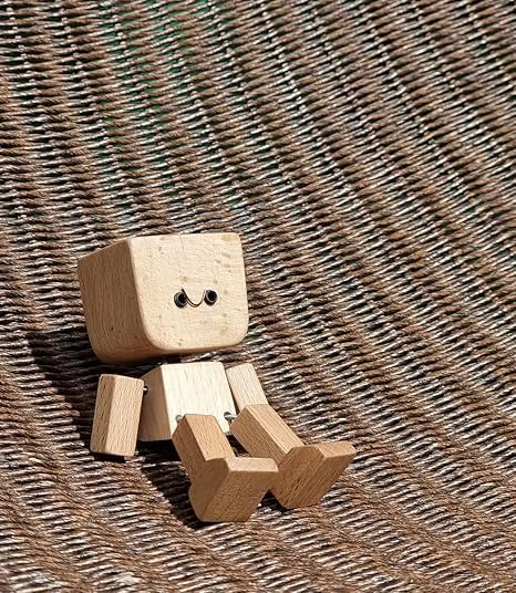 😆Shaking Feet Wooden Doll-Replaceable facial expressions