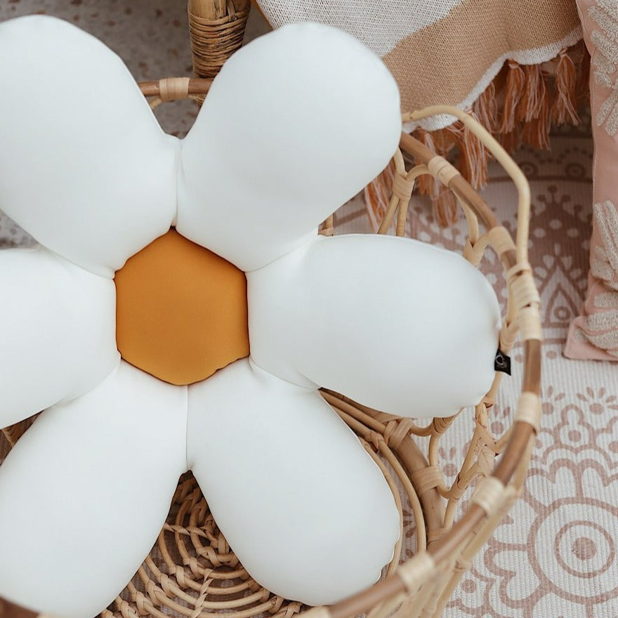 Daisy Flower Whopee Cushion