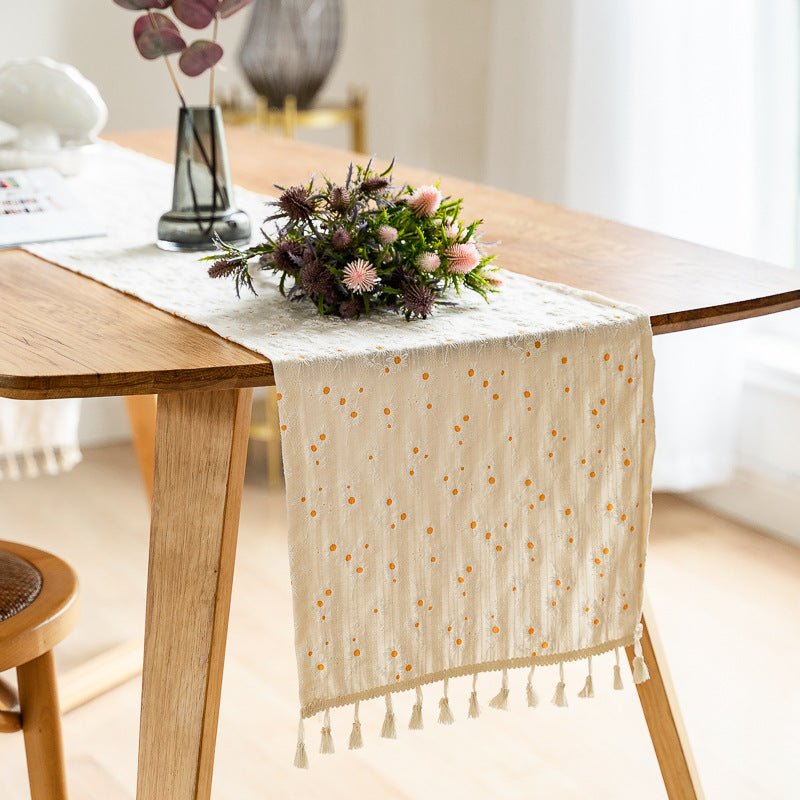 Daisy Table Runner
