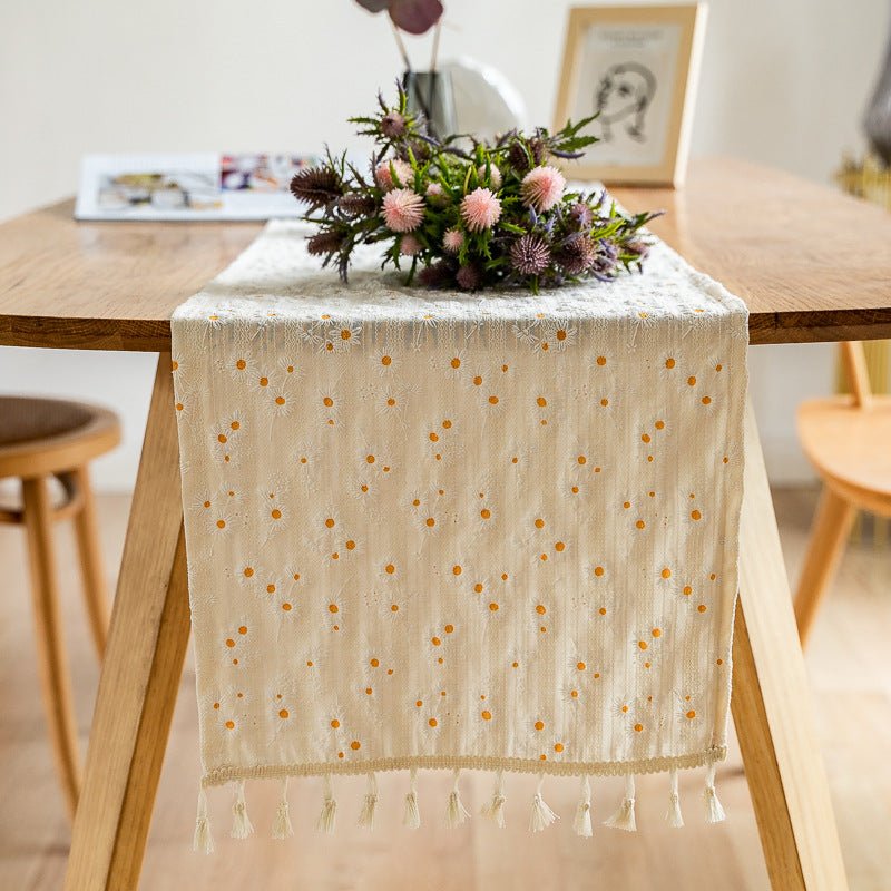 Daisy Table Runner