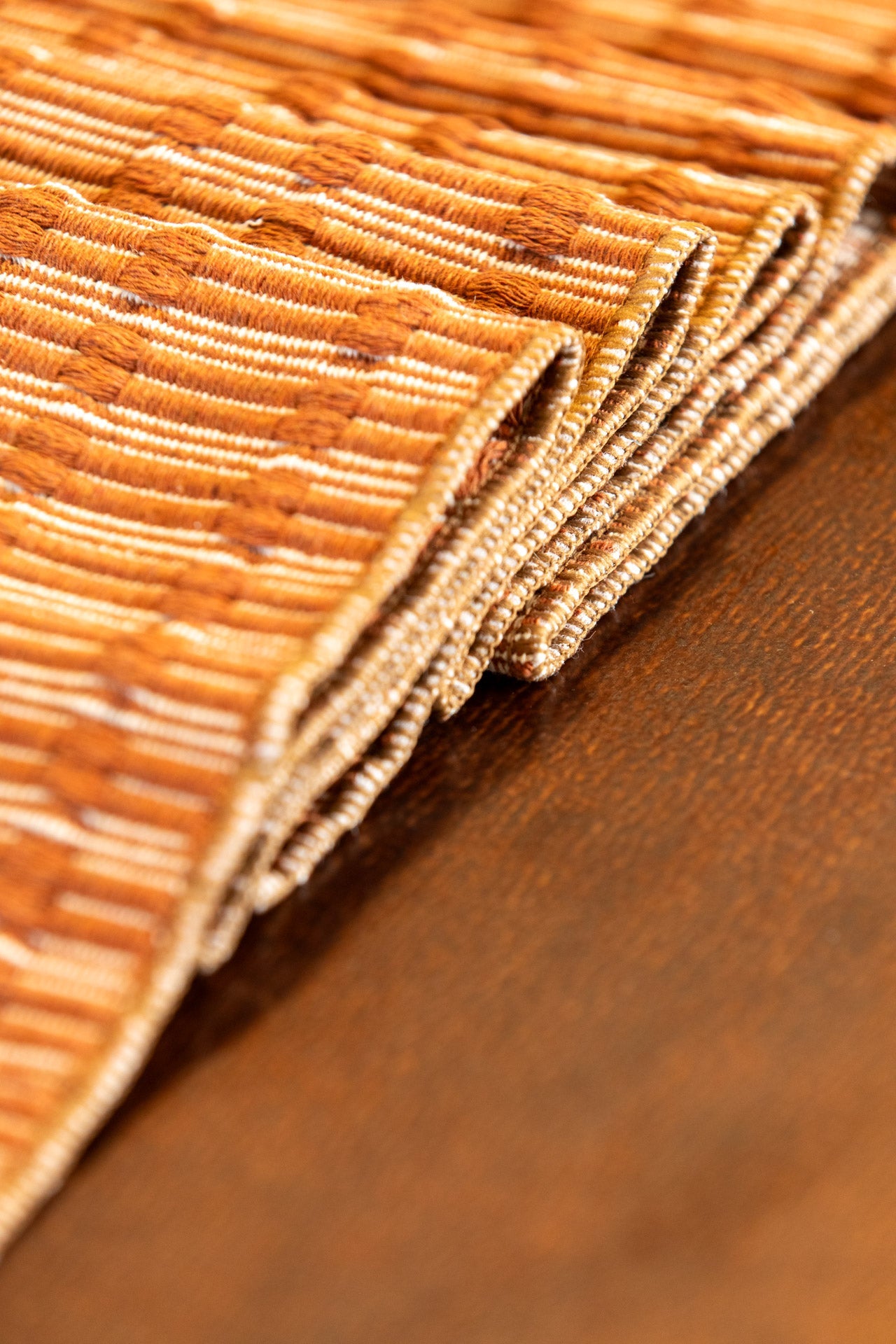 Classic Tassel Table Runner