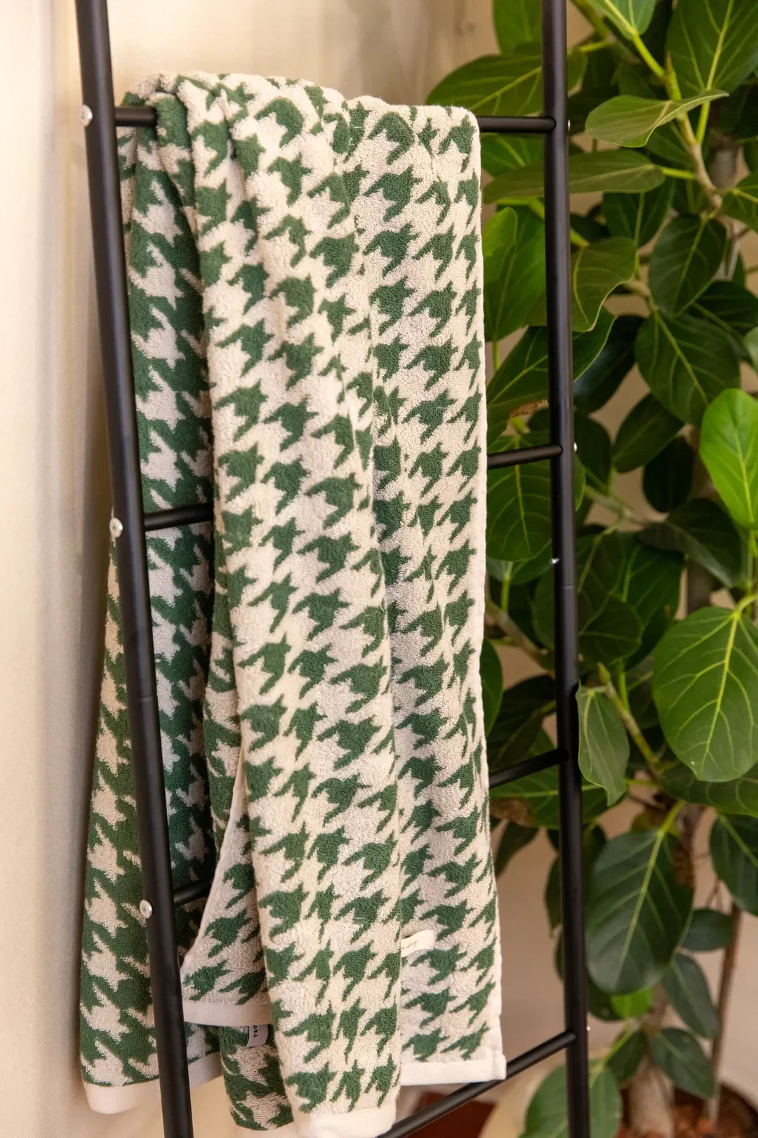 Classic Houndstooth Towel - FINAL SALE